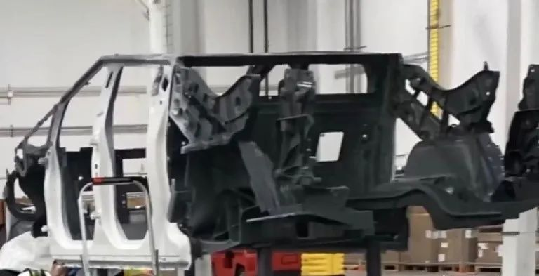 電動(dòng)皮卡將在2023年第三季度末左右進(jìn)行交付